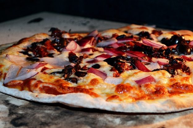 Wann Ist Eine Pizza Fertig Pizzastein - Ratgeber, Funktionsweise & Materialien.